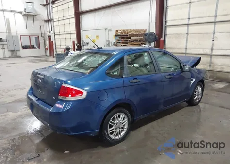 2008 Ford Focus Se/Ses z USA, uszkodzony, nr VIN 1FAHP35N88W253117